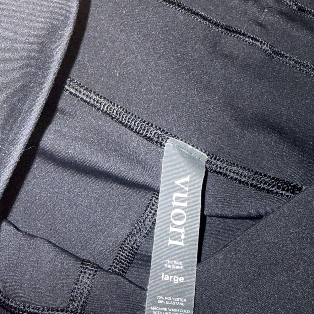 Women’s Vuori Daily Legging in Black - Sz L - Picture 2 of 2